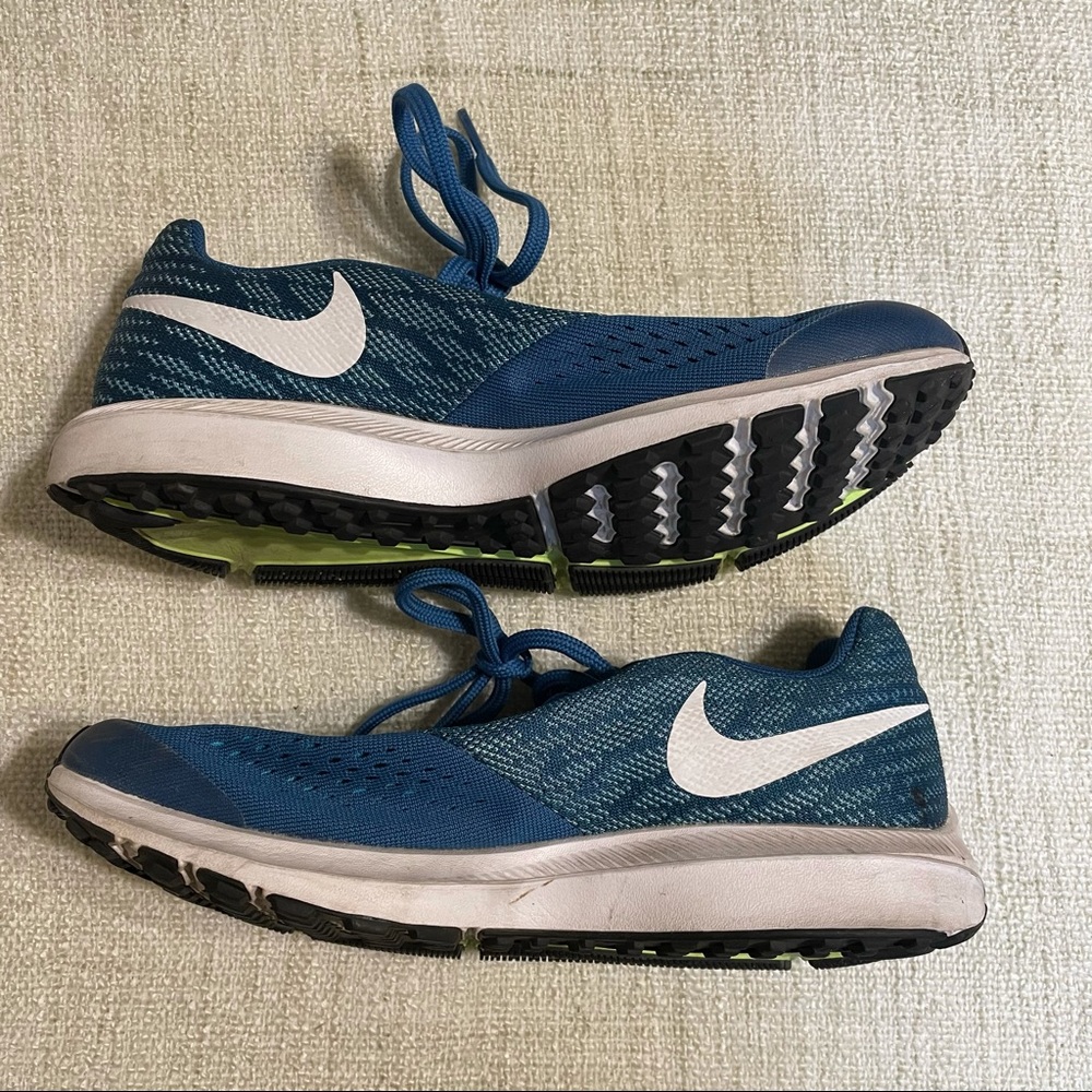 Nike Winflo 4 Running Shoes - Picture 5 of 16